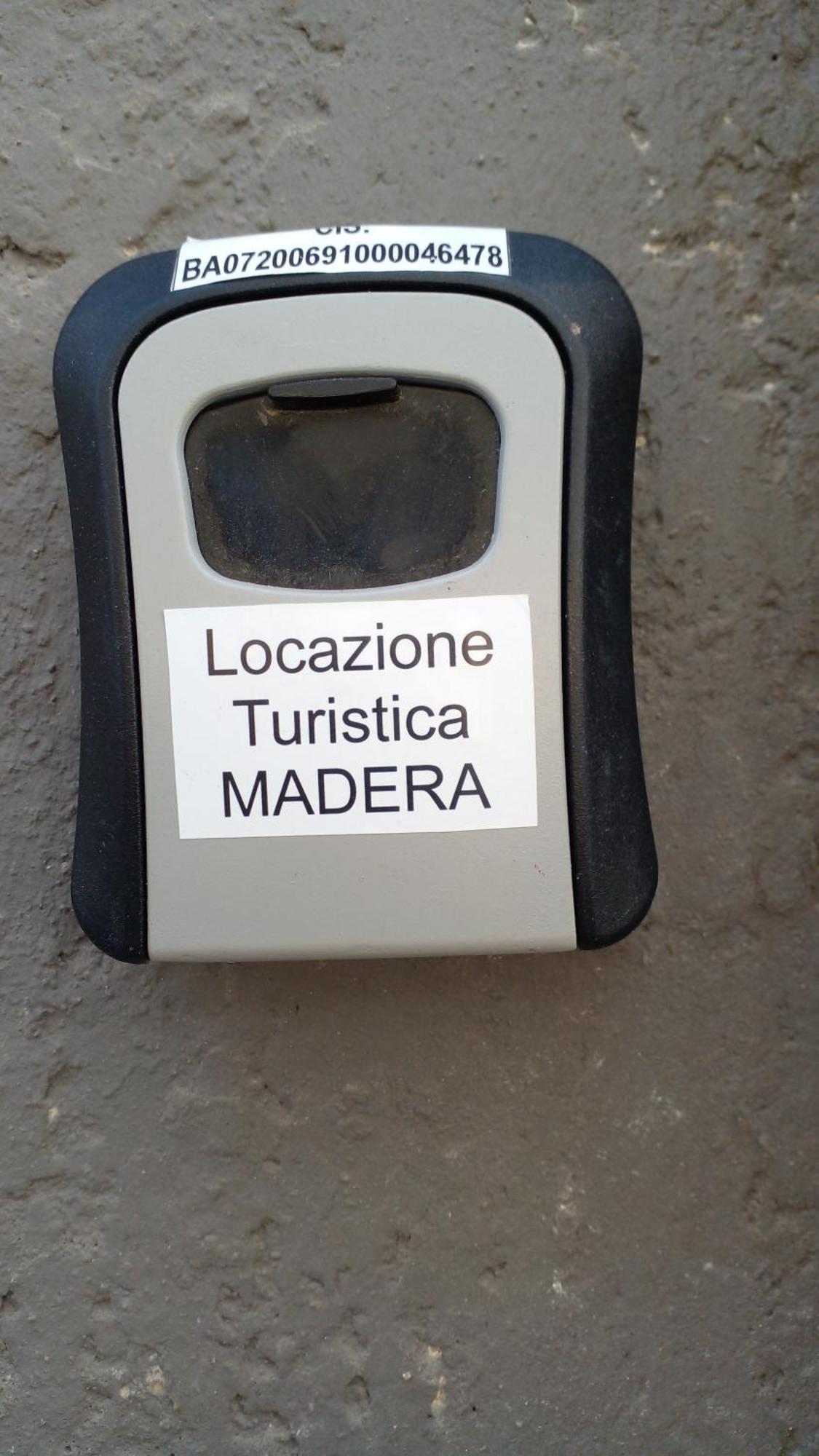 Locazione Turistica Madera Hotel Bari Buitenkant foto