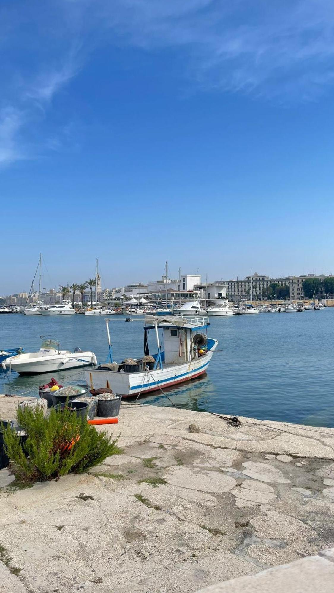 Locazione Turistica Madera Hotel Bari Buitenkant foto